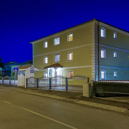 Apartments Lulic Цриквениця Екстер'єр фото
