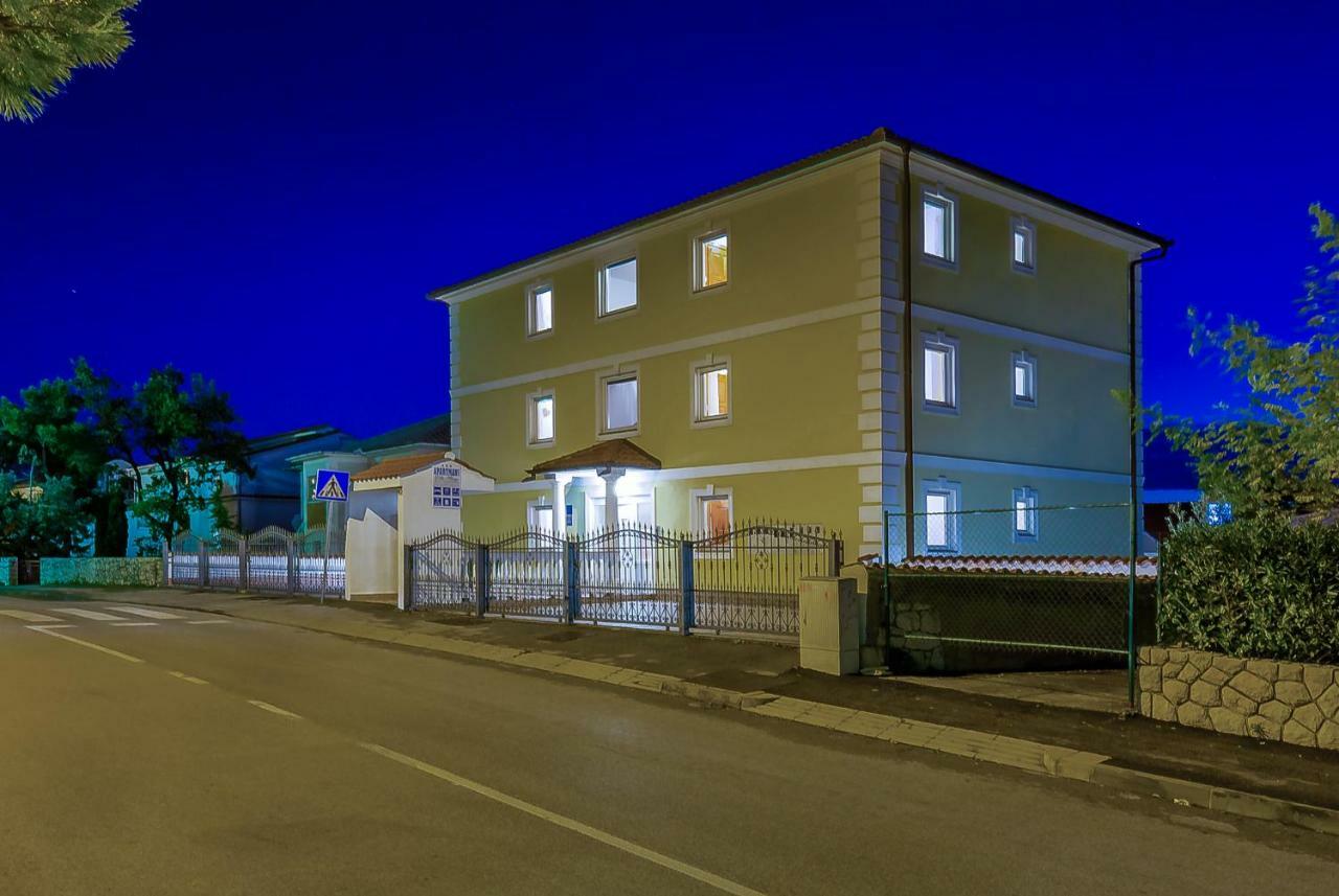Apartments Lulic Цриквениця Екстер'єр фото