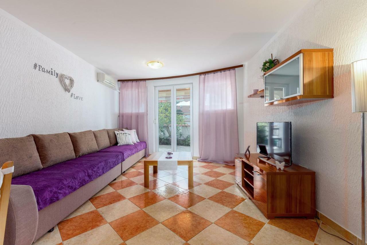 Apartments Lulic Цриквениця Екстер'єр фото